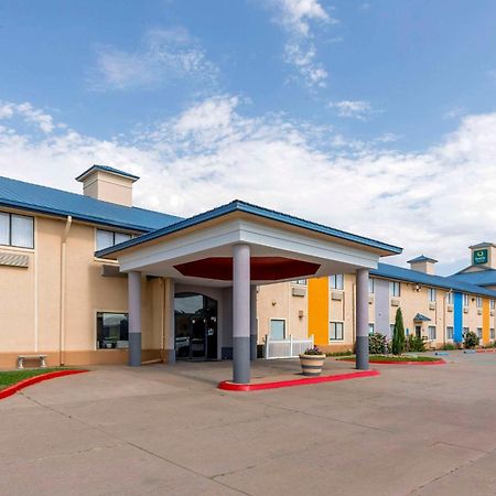 Quality Inn & Suites Wichita Falls I-44 Екстериор снимка
