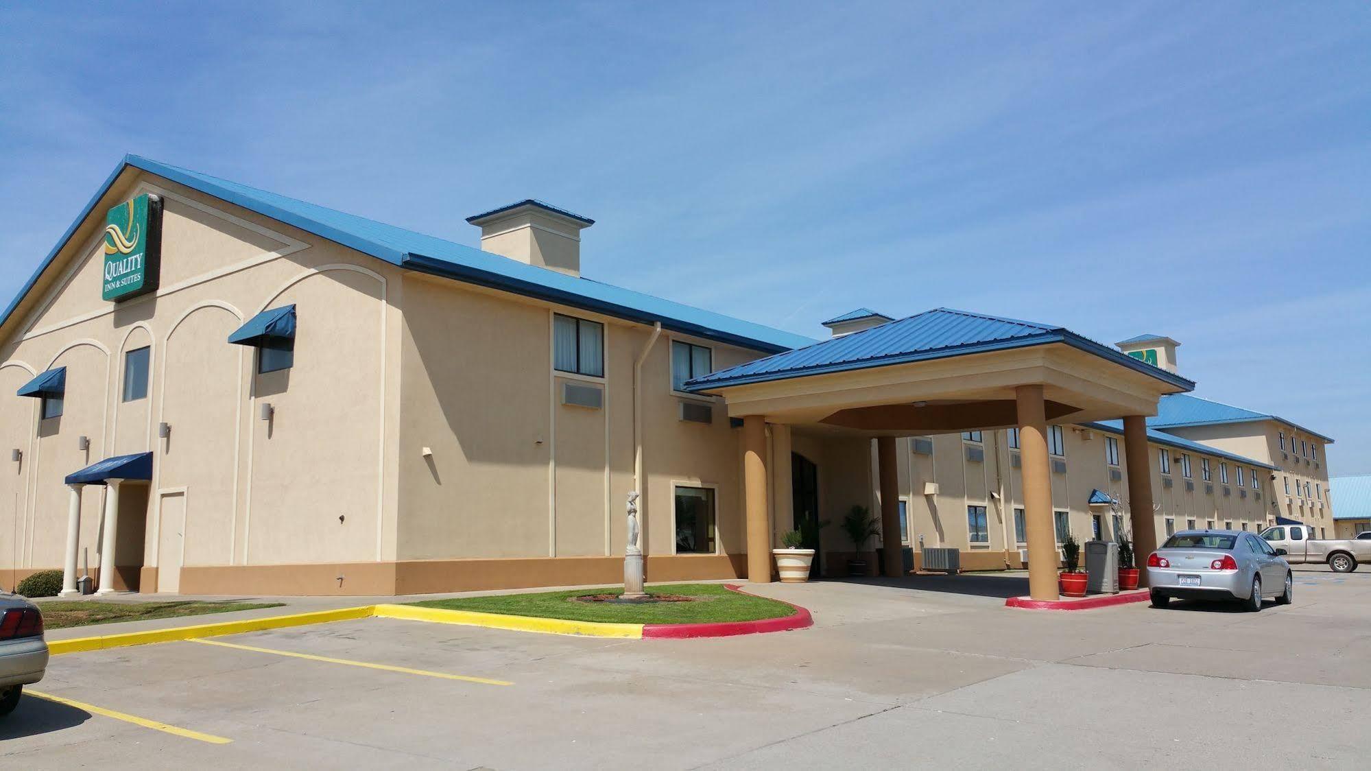 Quality Inn & Suites Wichita Falls I-44 Екстериор снимка