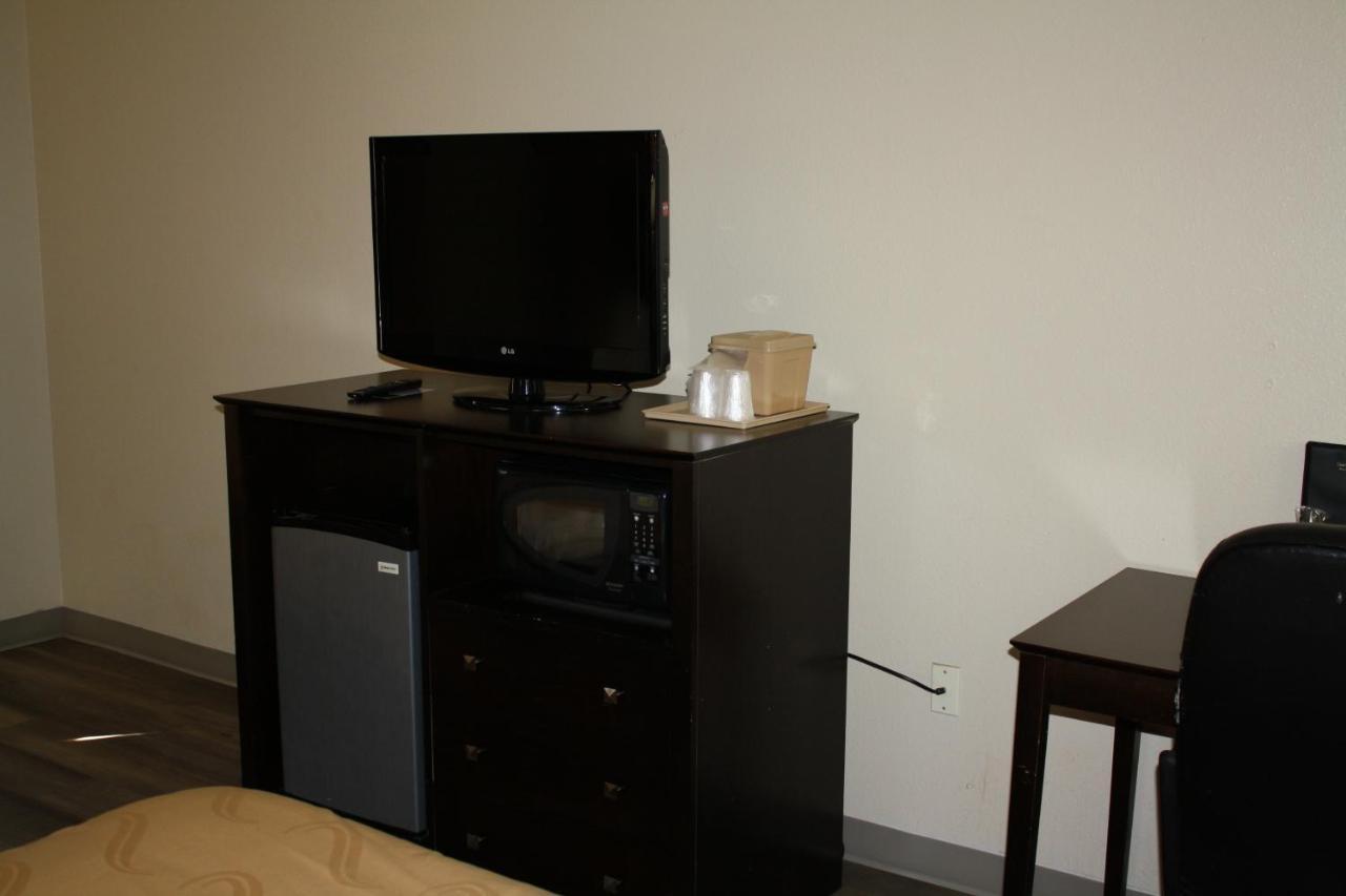 Quality Inn & Suites Wichita Falls I-44 Екстериор снимка