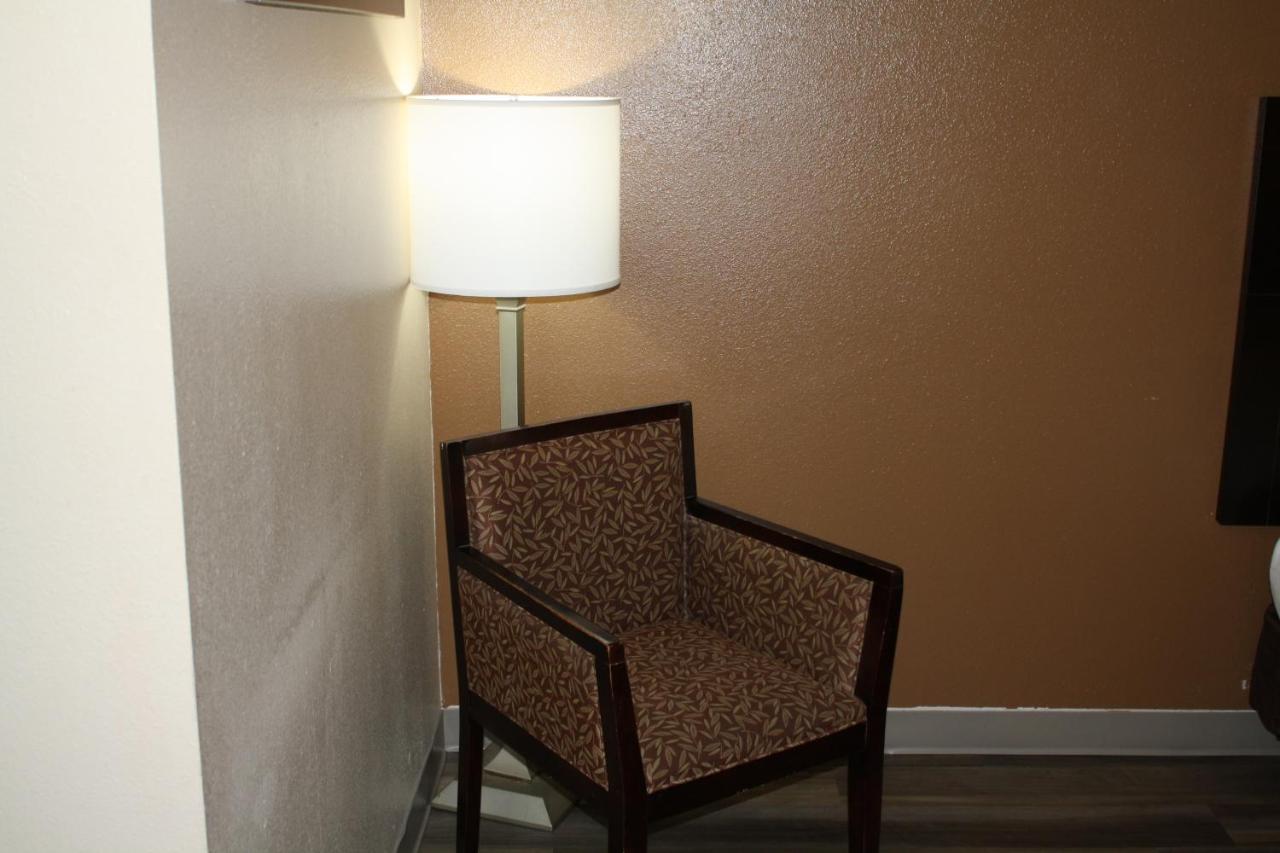 Quality Inn & Suites Wichita Falls I-44 Екстериор снимка