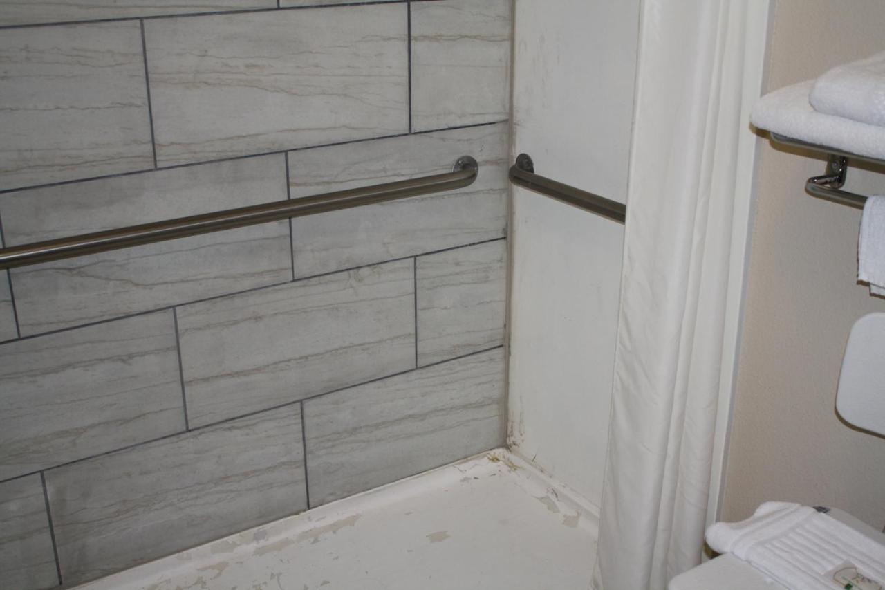 Quality Inn & Suites Wichita Falls I-44 Екстериор снимка