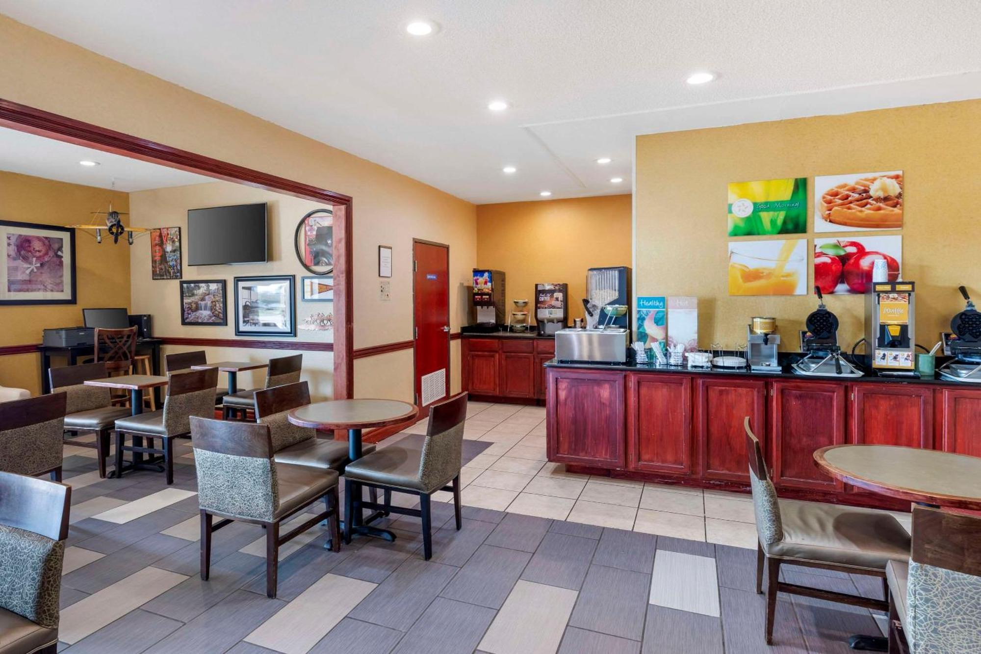 Quality Inn & Suites Wichita Falls I-44 Екстериор снимка