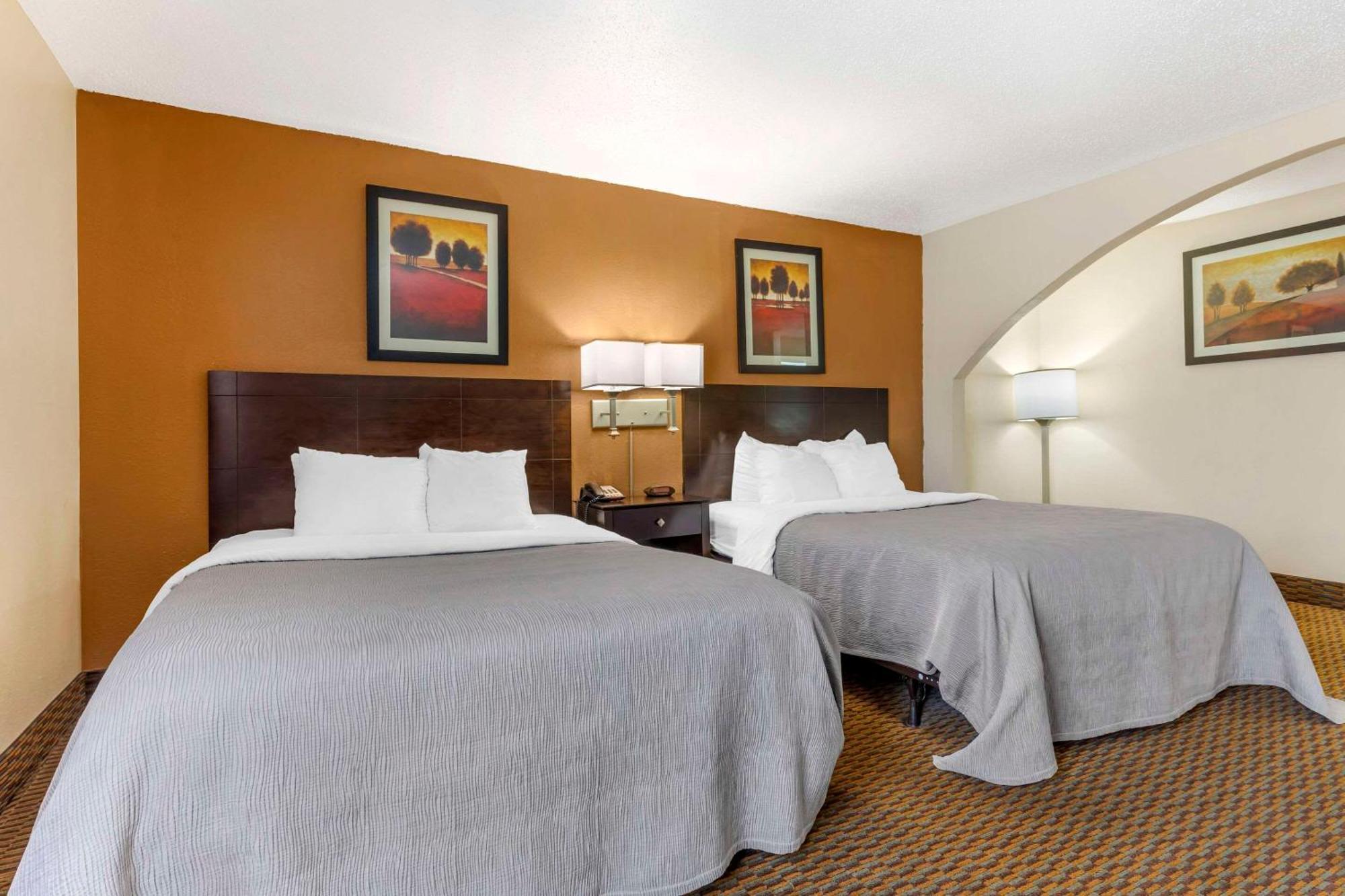 Quality Inn & Suites Wichita Falls I-44 Екстериор снимка