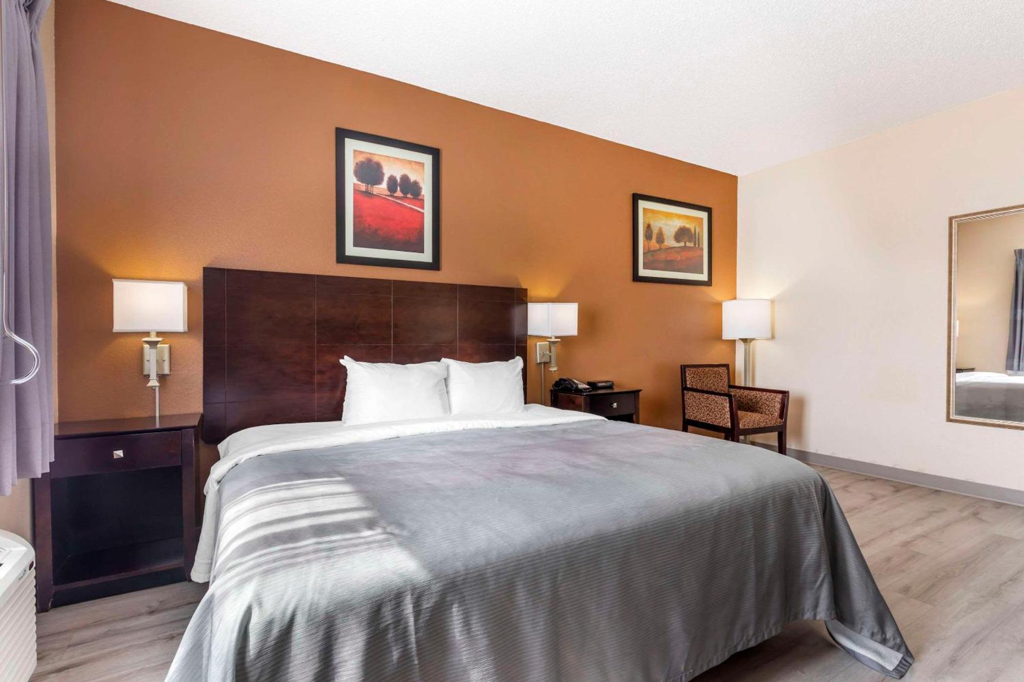 Quality Inn & Suites Wichita Falls I-44 Екстериор снимка