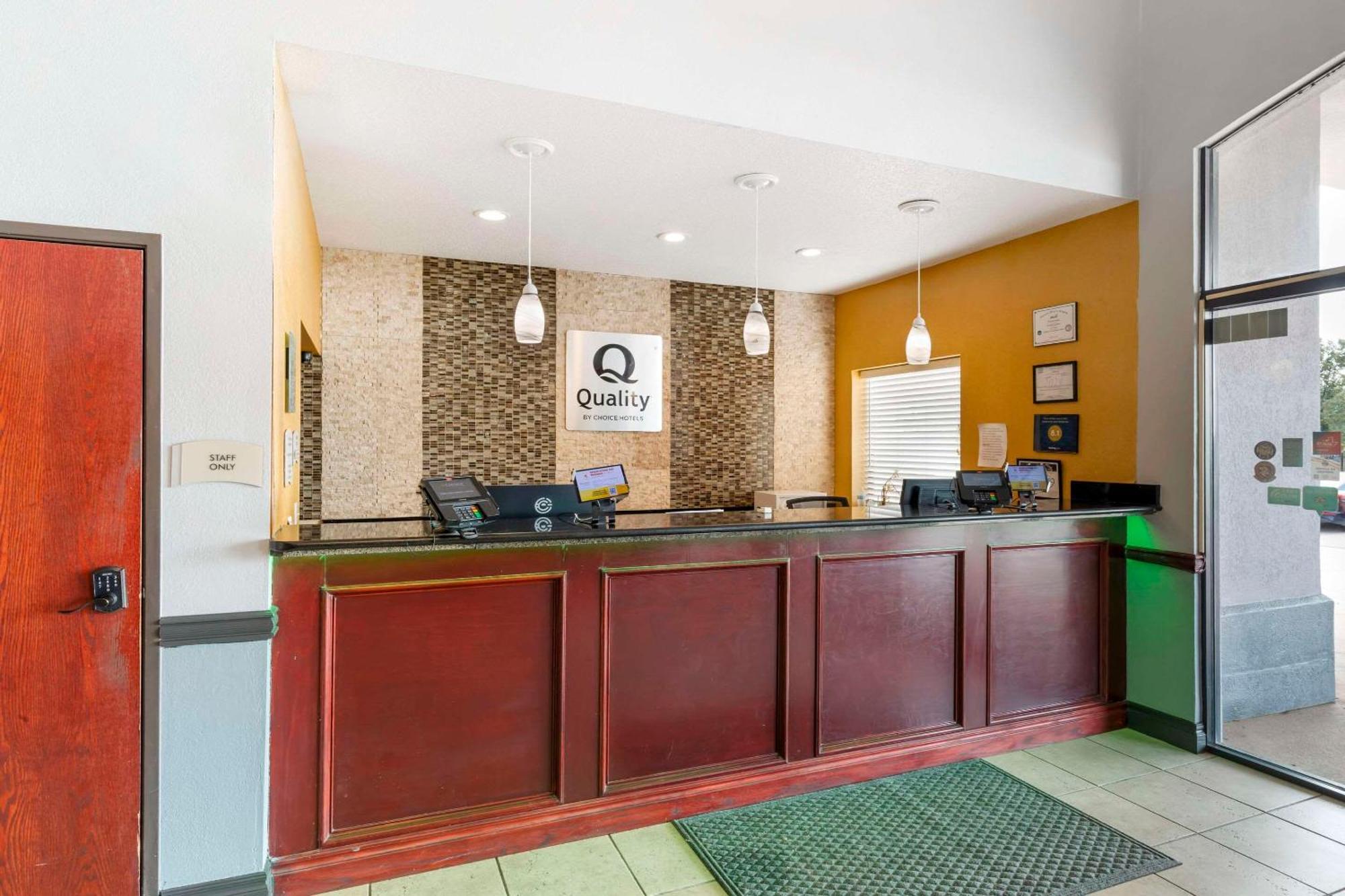 Quality Inn & Suites Wichita Falls I-44 Екстериор снимка