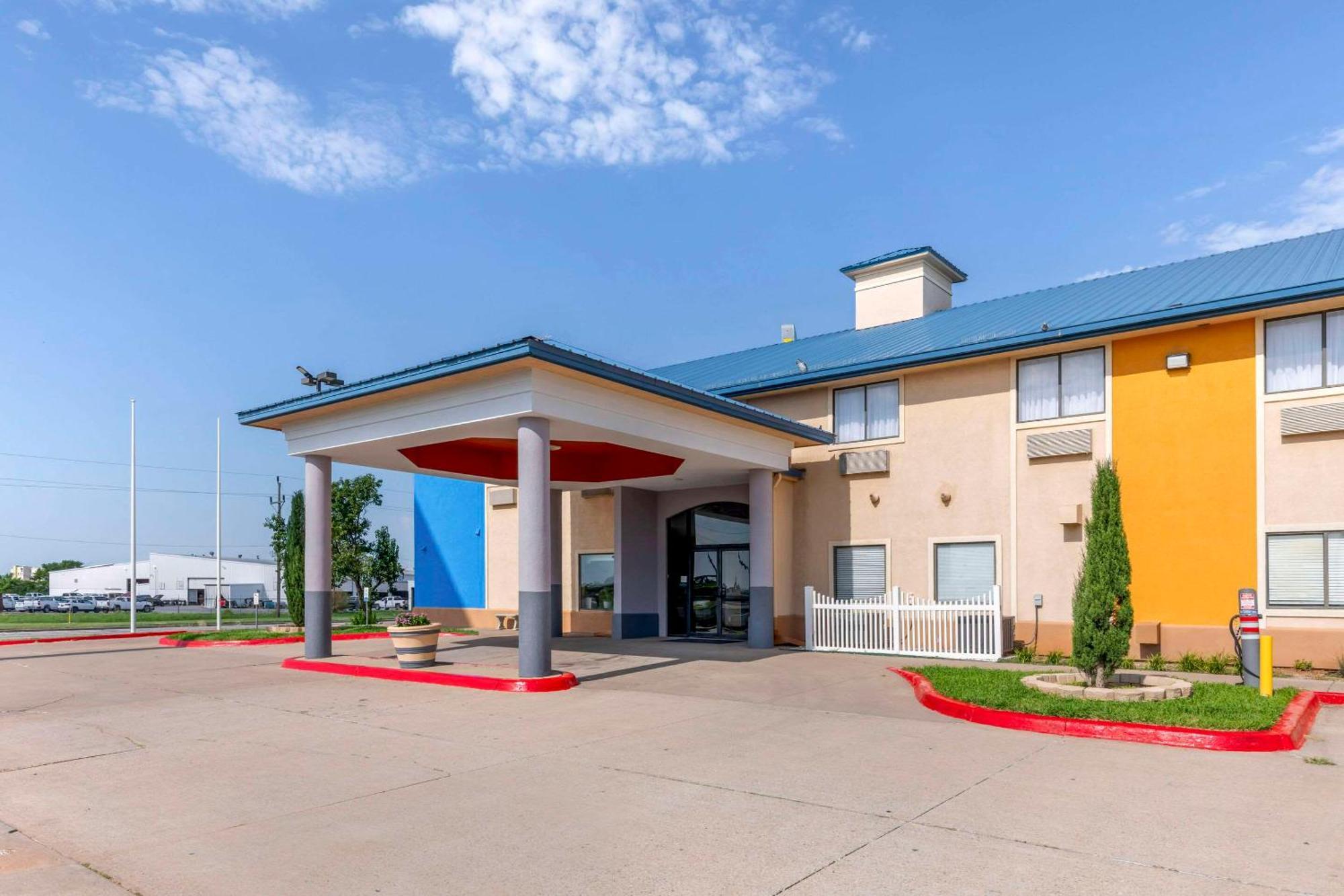 Quality Inn & Suites Wichita Falls I-44 Екстериор снимка