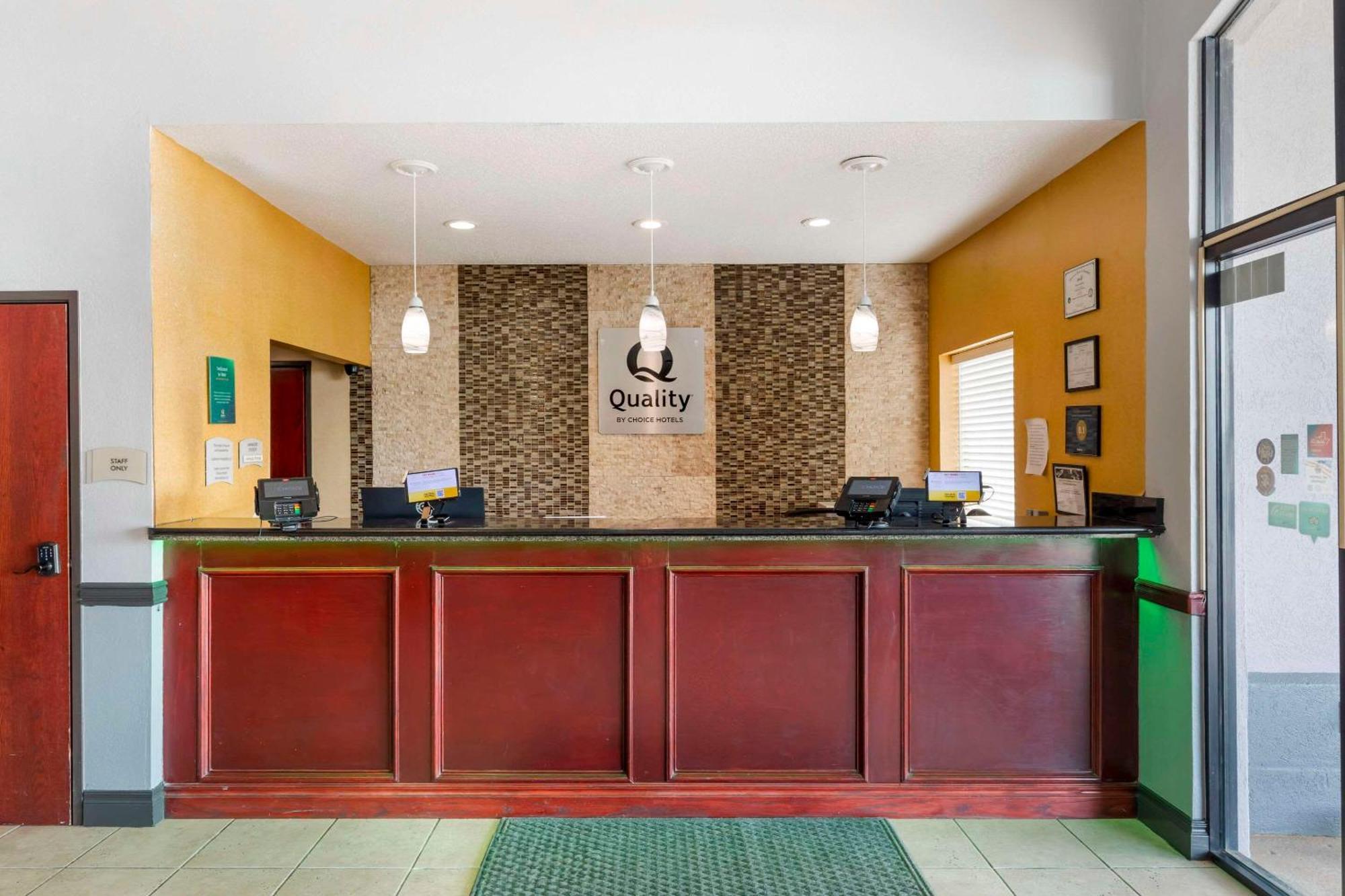 Quality Inn & Suites Wichita Falls I-44 Екстериор снимка